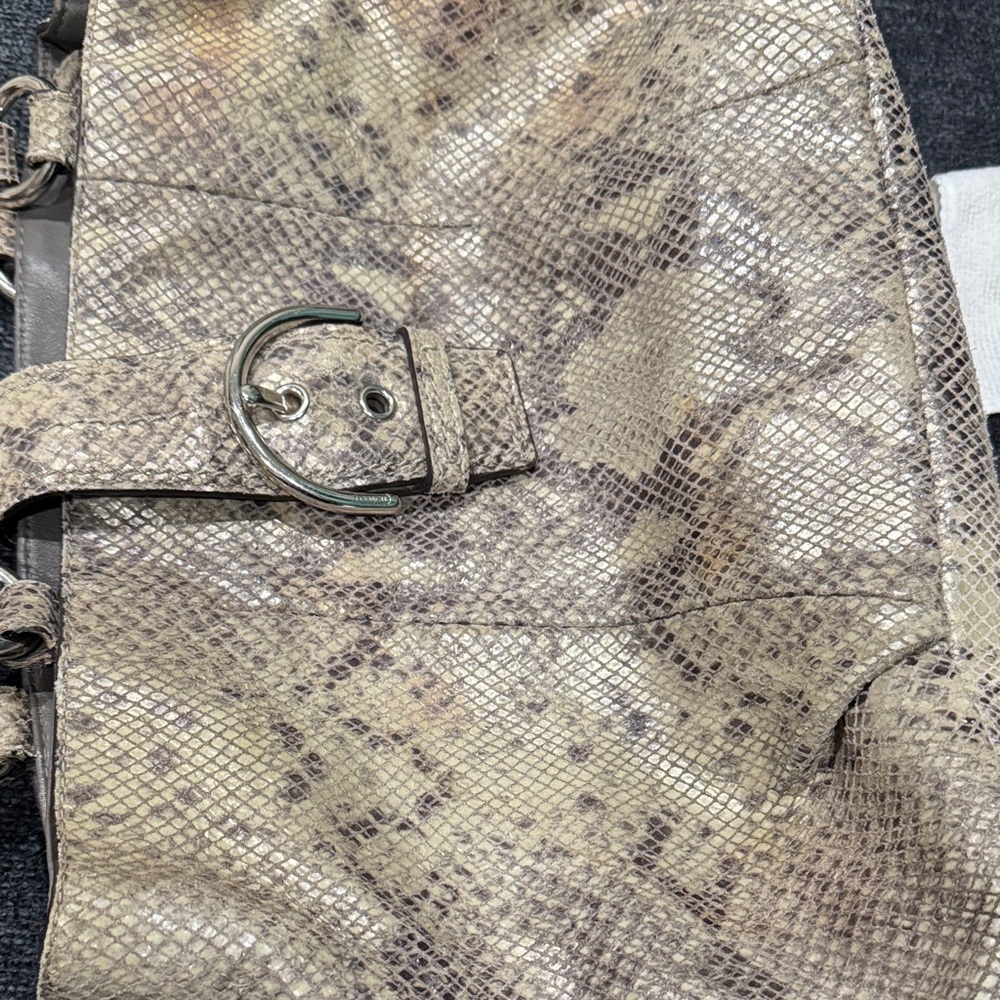 Coach Vintage Neutral Boa Snakeskin Shoulder Bag with Buckle - Picture 13 of 13
